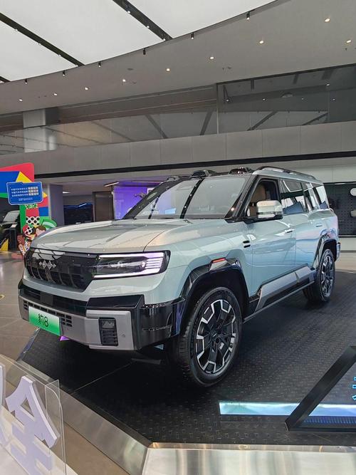 成都都江堰市迈洋威企业管理咨询比亚迪方程豹硬派越野的爆款，英菲尼迪35周年与你共成长